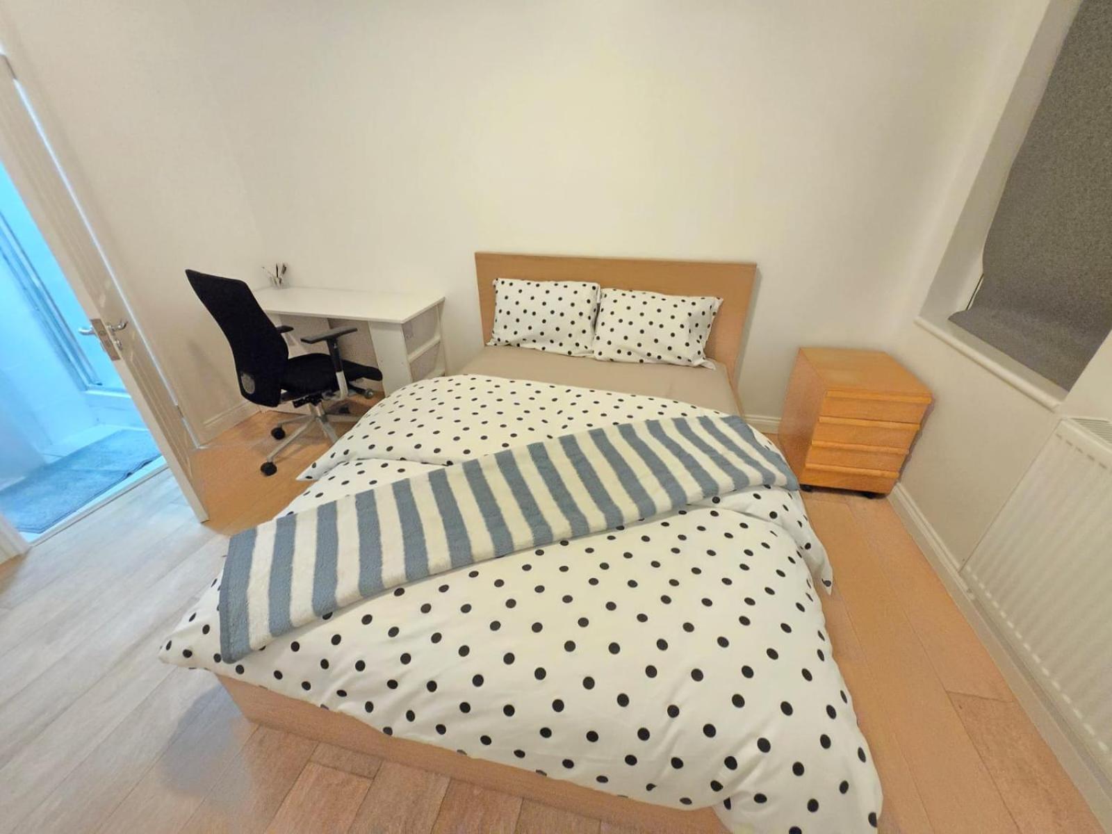 Chariss Room 5 Norwood Luaran gambar